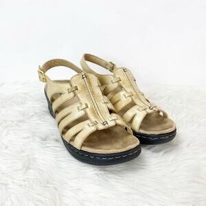 Clarks Bendables 9 M Womens Cream Leather Lexi Marigold Wedge Comfort Sandals